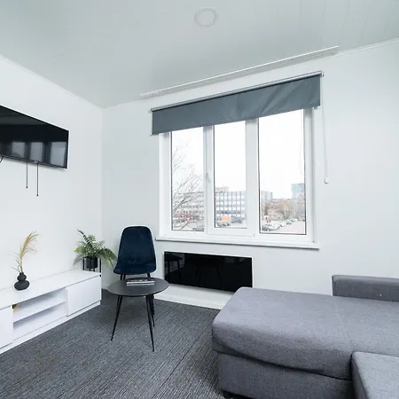 1 - Bright & Quiet 2br Apartment, Near Old Town Appartement